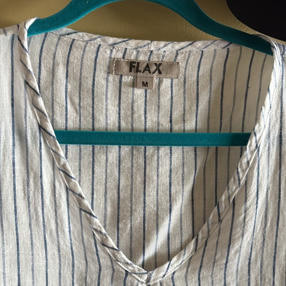 FLAX Linen V-Neck Short Sleeve Boxy Top, White Blue, M - Picture 2 of 5